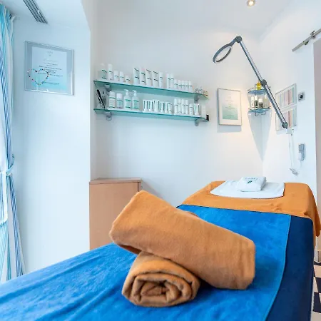 Zum Ochsen Szálloda 4*